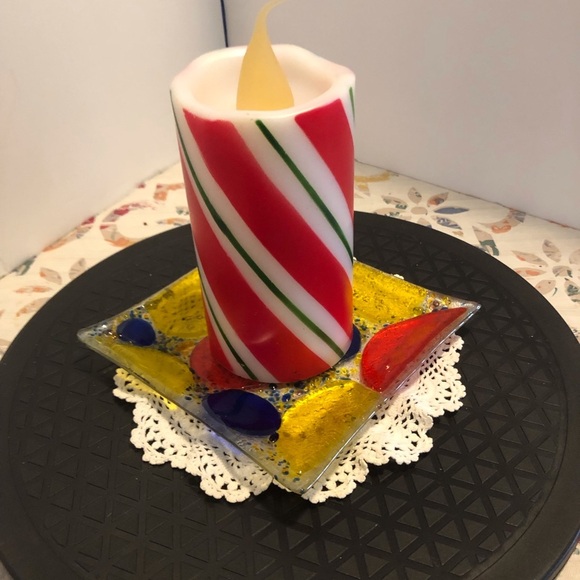 Confetti and Circles Fused Art Glass Square Trinket Dish 5 1/2” Square (8” Dia) - Picture 6 of 6